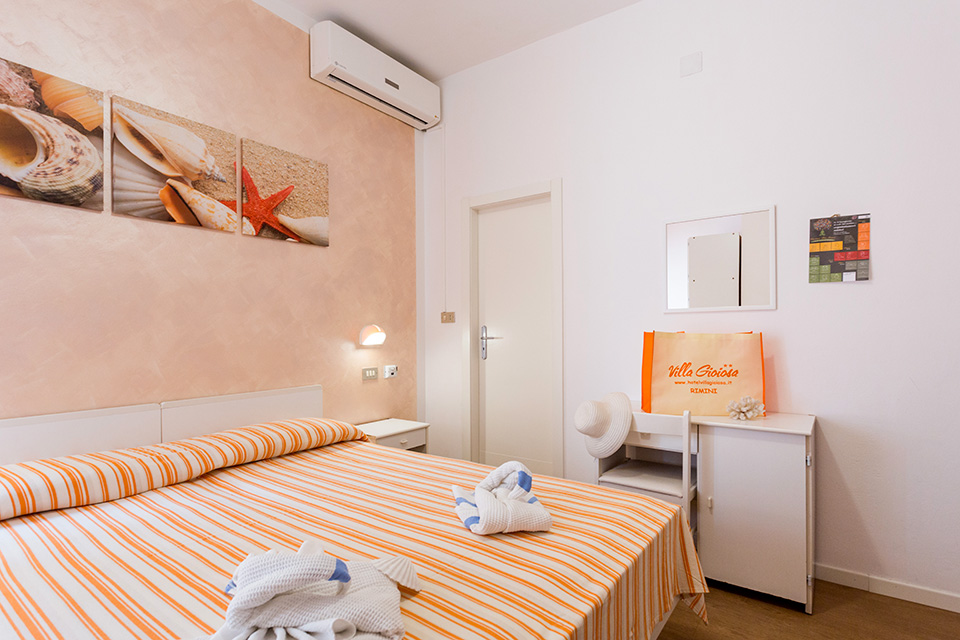 Rooms Rooms